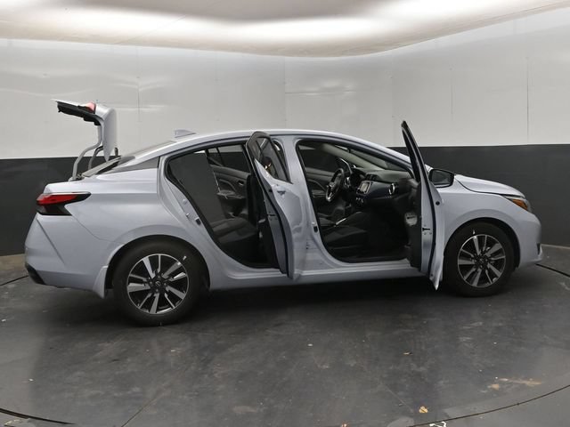 New 2025 Nissan Versa SV w/ Trunk Package FWD image 28