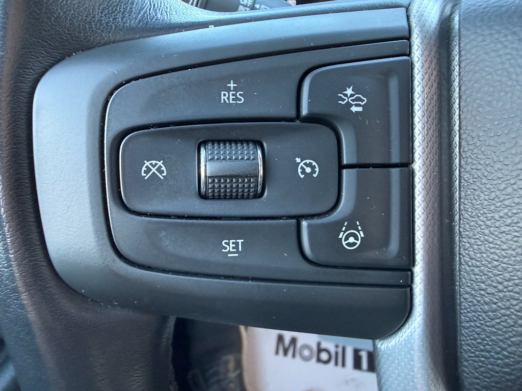 Used 2023 GMC Yukon Denali w/ Advanced Technology Package AWD/4WD image 14