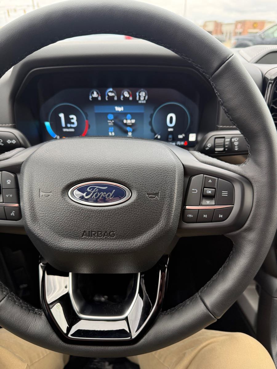 New 2025 Ford Ranger Lariat w/ Chrome Accent Package image 23