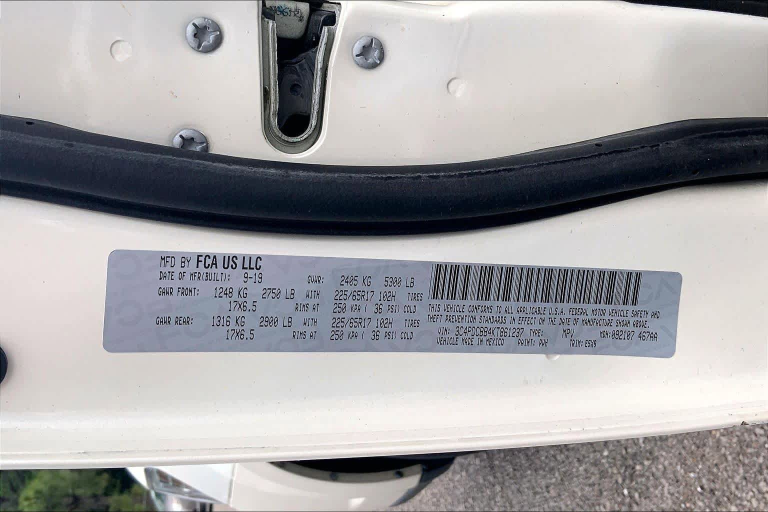 Used 2019 Dodge Journey SE w/ Connectivity Group FWD image 35