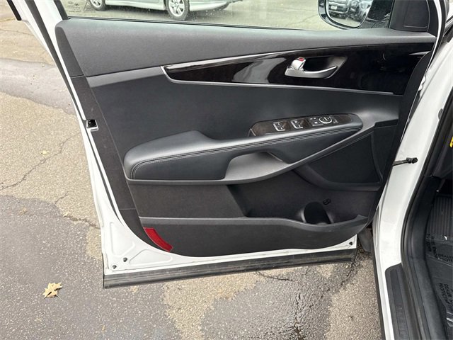 Used 2017 Kia Sorento LX image 13