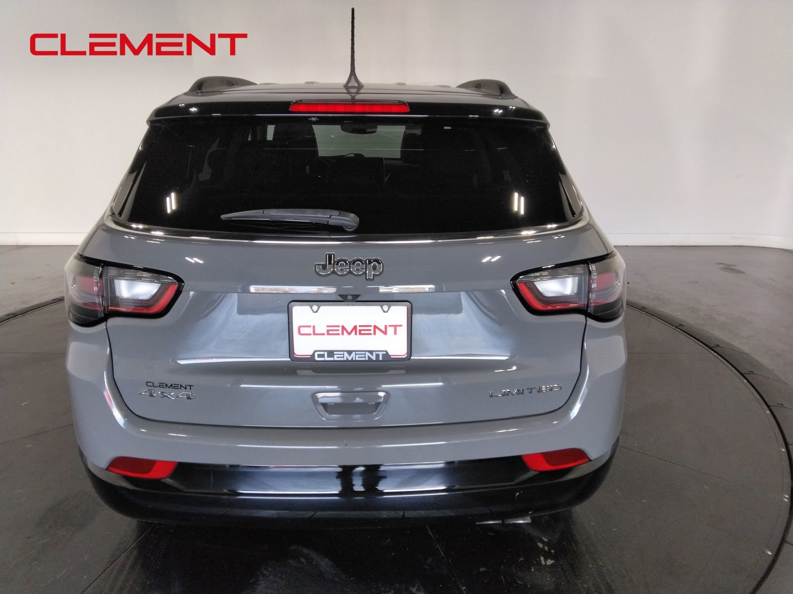 Used 2022 Jeep Compass Limited w/ Elite Group image 7