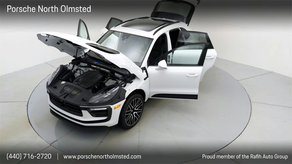 Used 2022 Porsche Macan image 28