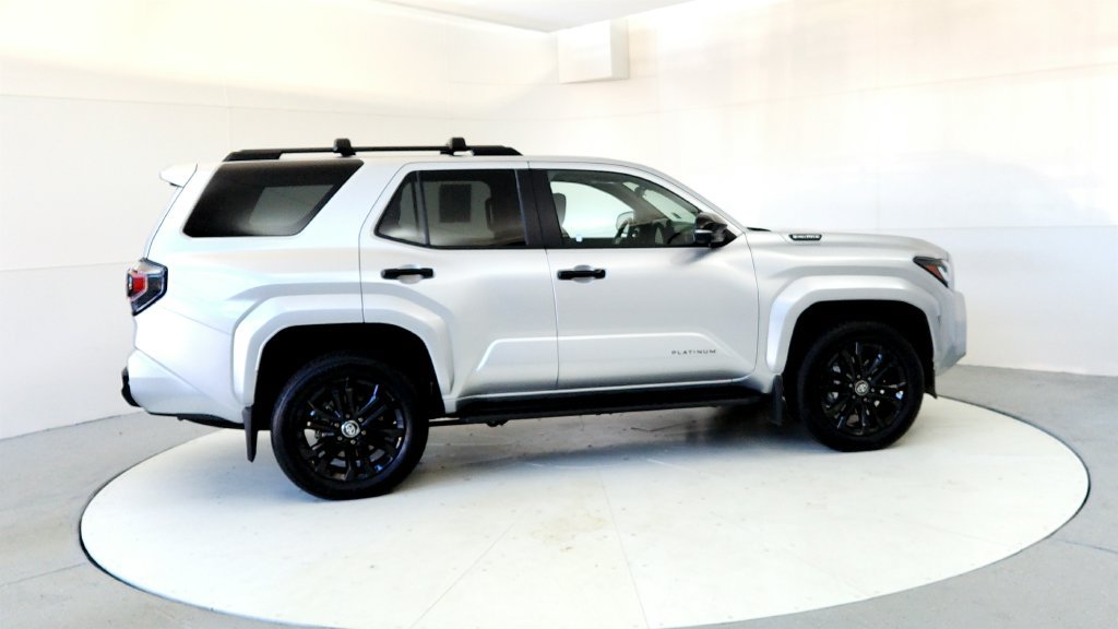 Certified 2025 Toyota 4Runner Platinum AWD/4WD image 6