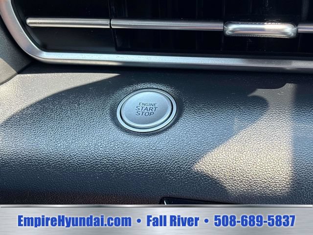 Used 2022 Hyundai Elantra SEL w/ Convenience + Premium Package FWD image 26