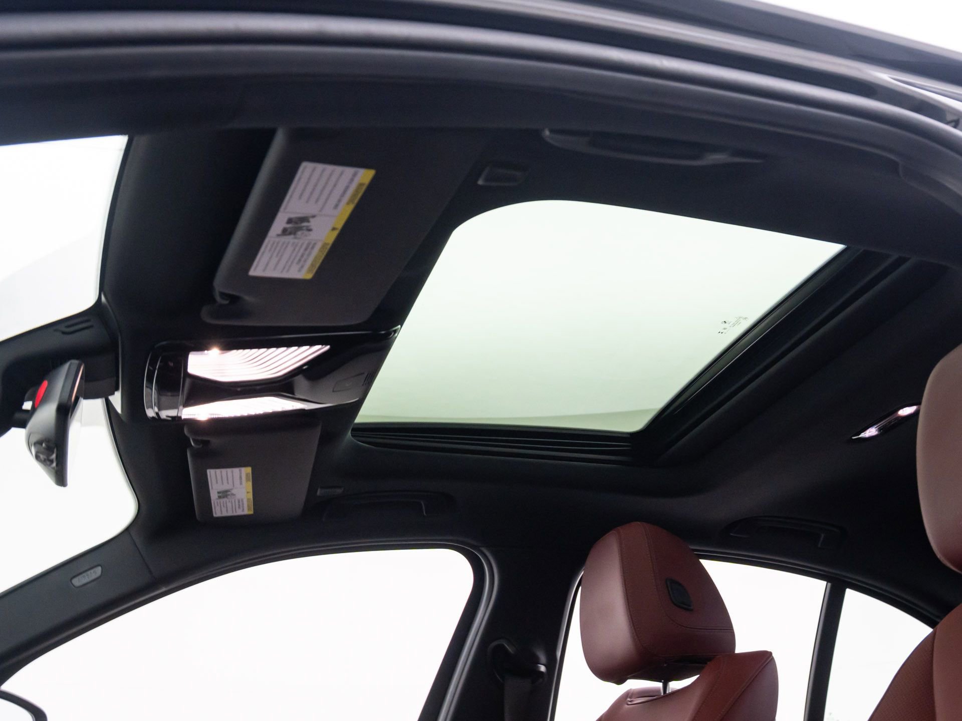 Certified 2024 BMW 330i xDrive Sedan w/ M Sport Package image 18