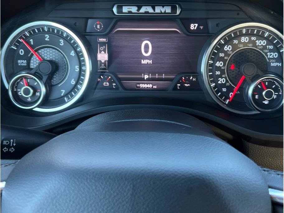 Used 2025 RAM 1500 Laramie AWD/4WD image 13