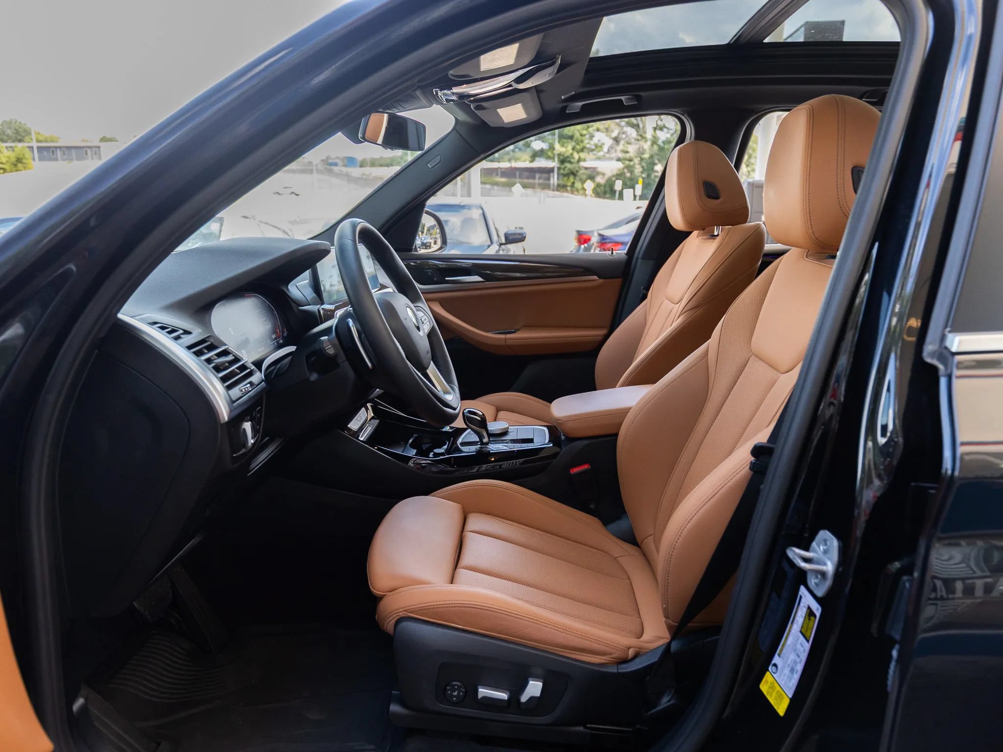 Used 2024 BMW X3 sDrive30i w/ Convenience Package RWD image 17