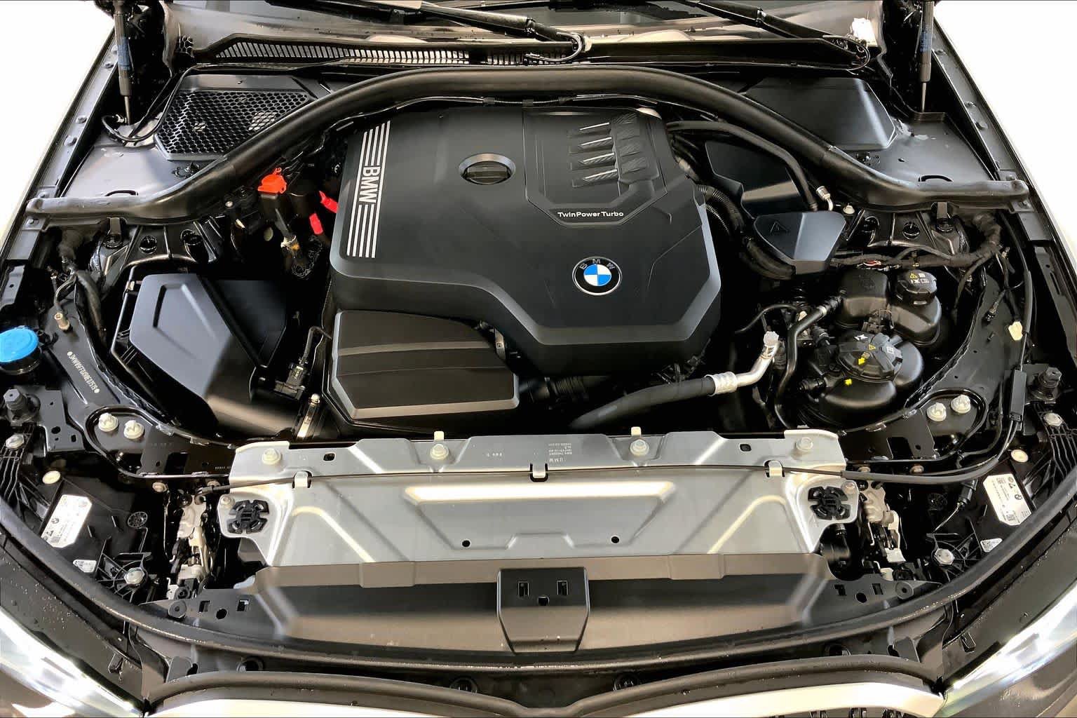 Used 2024 BMW 330i xDrive Sedan w/ Premium Package AWD/4WD image 30