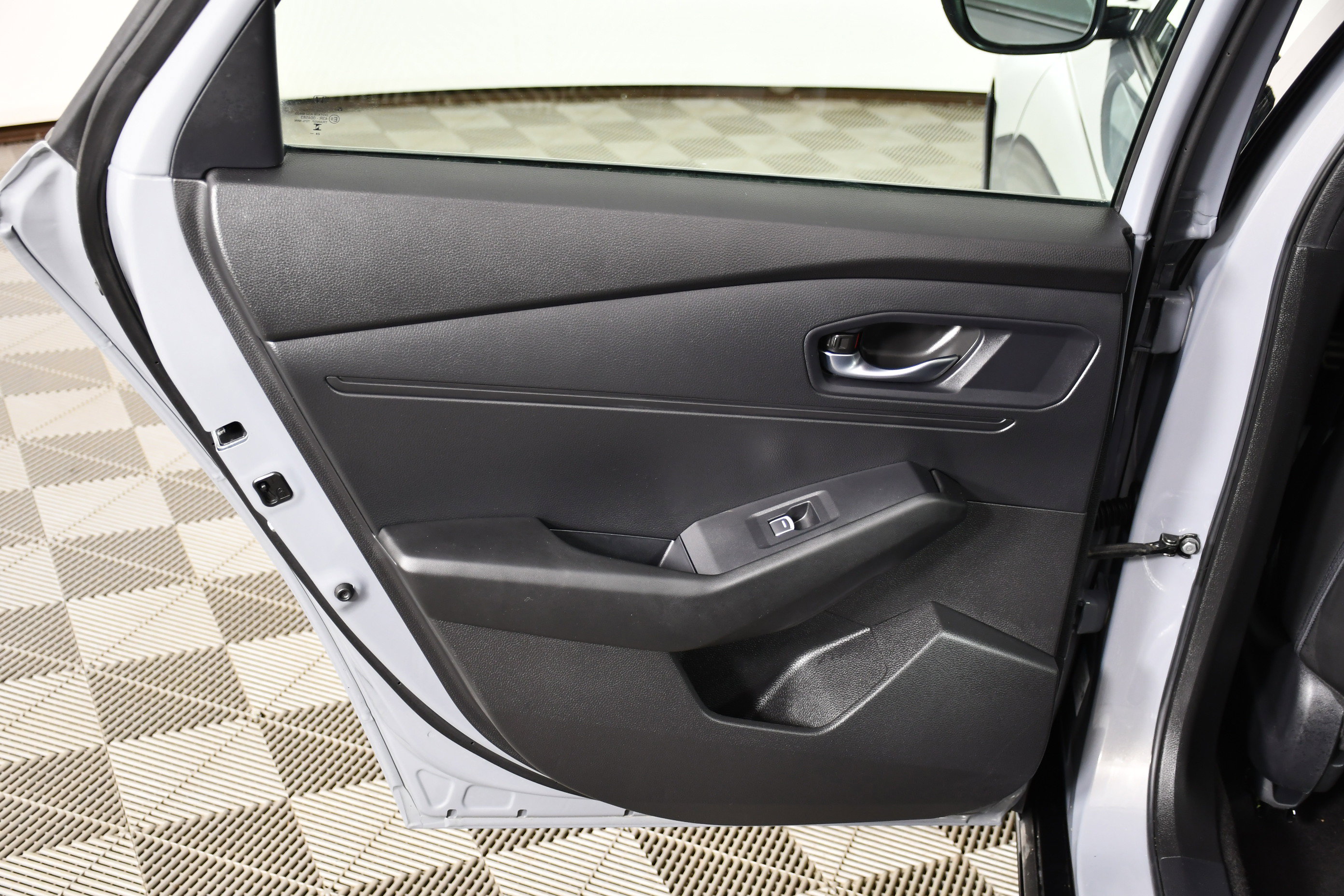 Used 2025 Honda Accord Sport image 30