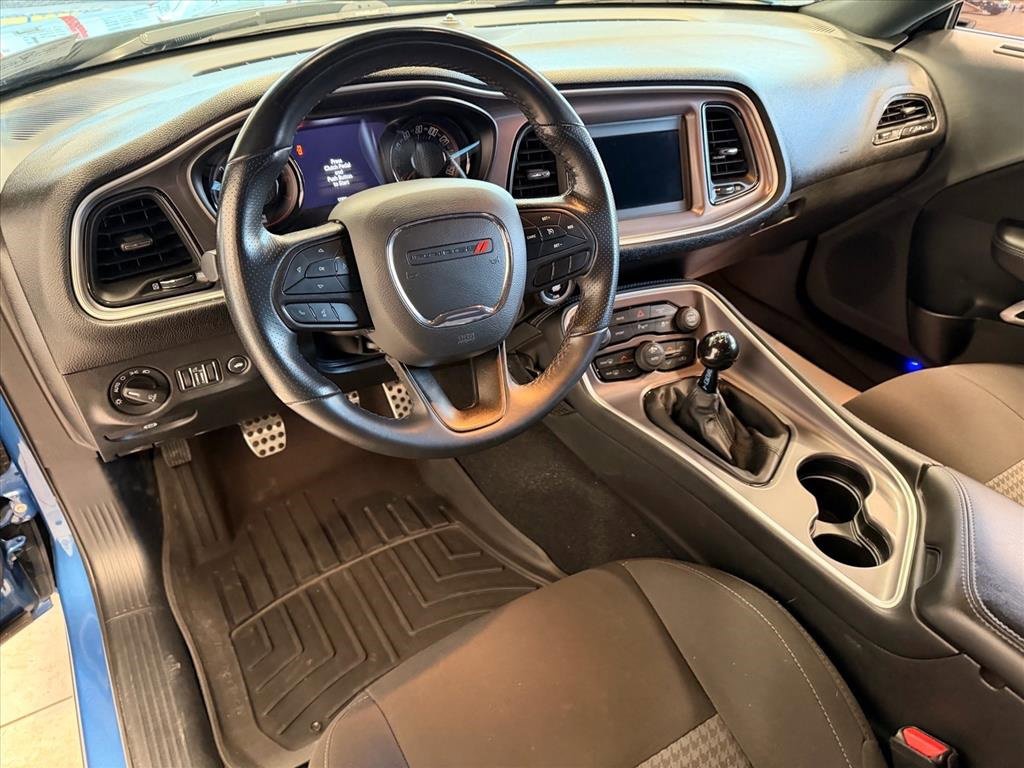 Used 2022 Dodge Challenger R/T w/ Blacktop Package image 15