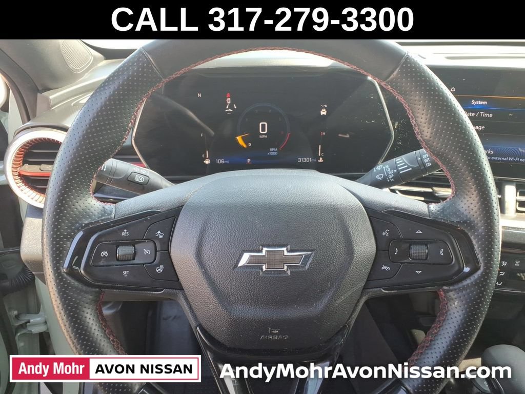 Used 2024 Chevrolet Trax RS w/ Sunroof Package FWD image 19