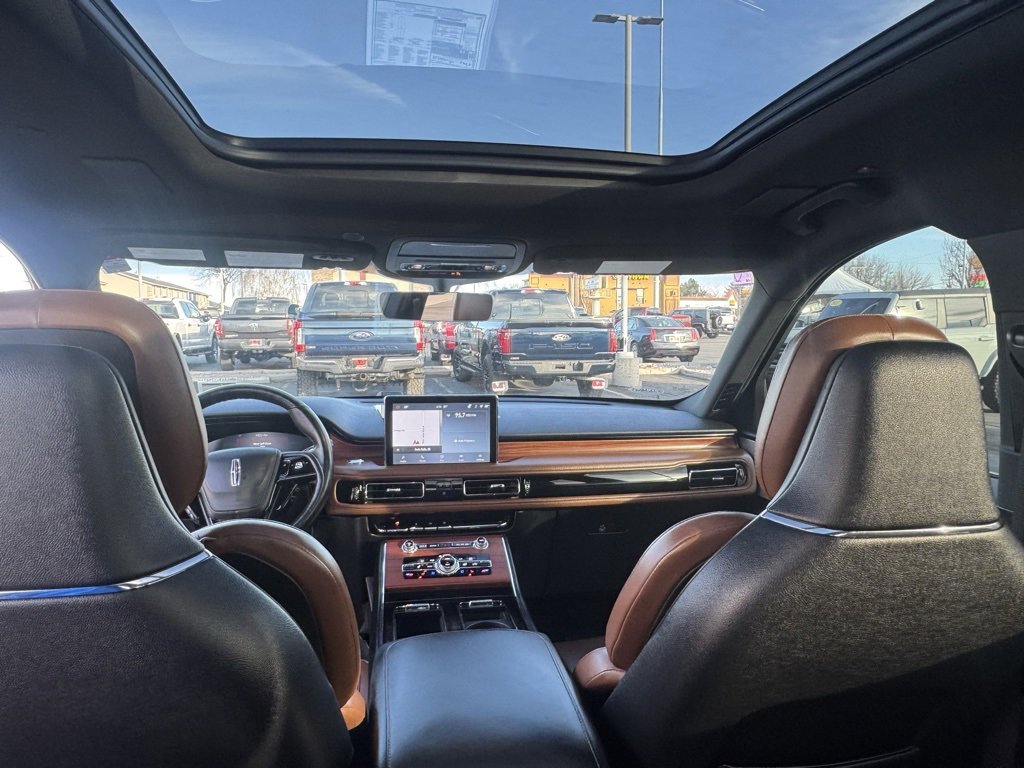 Used 2023 Lincoln Aviator Reserve w/ Equipment Group 201A image 29