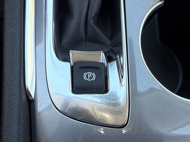 Used 2025 Chevrolet Malibu LT image 22