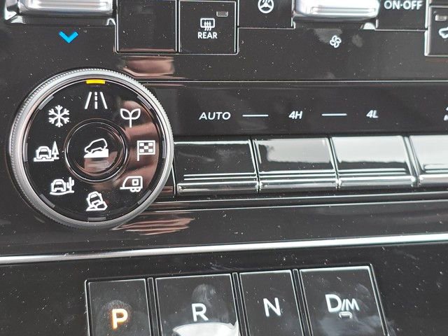 New 2025 Nissan Armada PRO-4X w/ Pro-4X Premium Package image 13