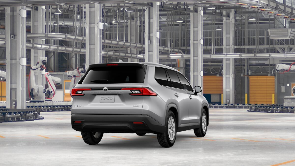 New 2026 Toyota Grand Highlander XLE FWD image 9