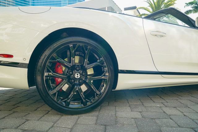 Used 2024 Bentley Continental GT Speed image 30