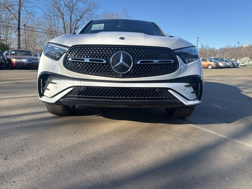 Used 2024 Mercedes-Benz GLC 300 4MATIC image 4