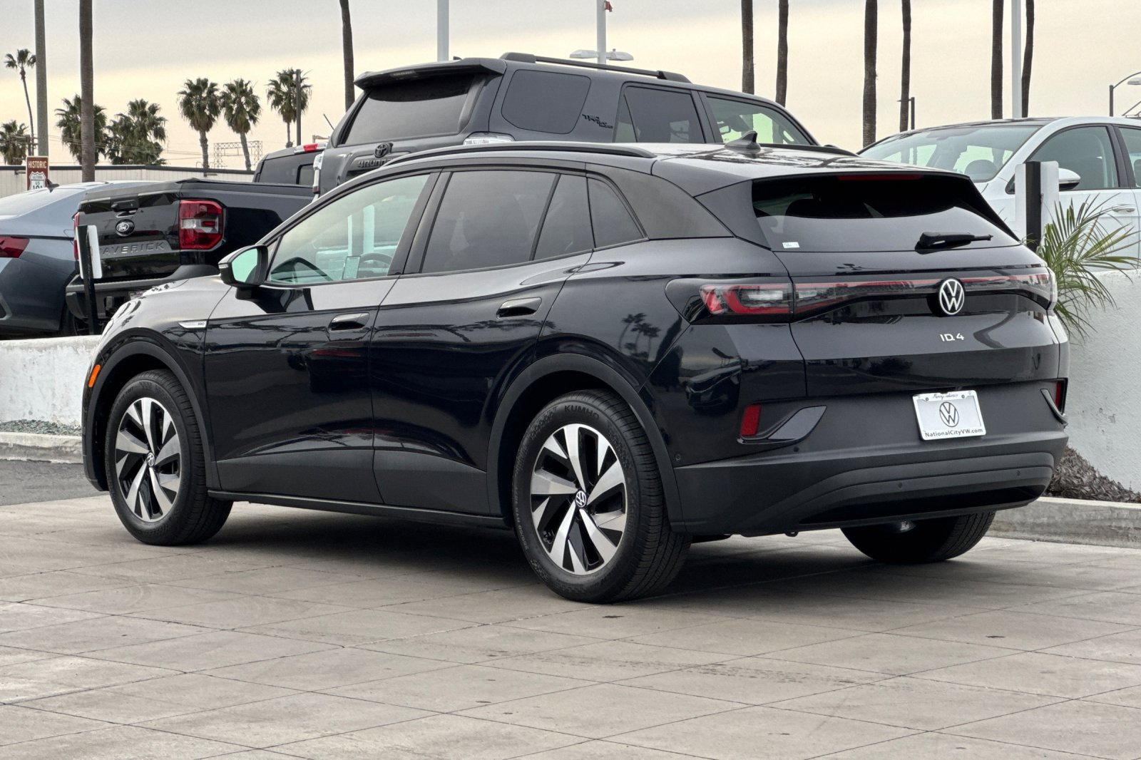 Certified 2023 Volkswagen ID.4 Pro image 7