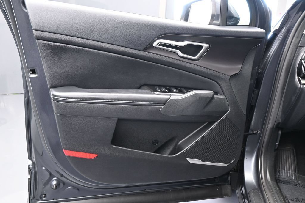 Used 2023 Kia Sportage EX FWD image 28