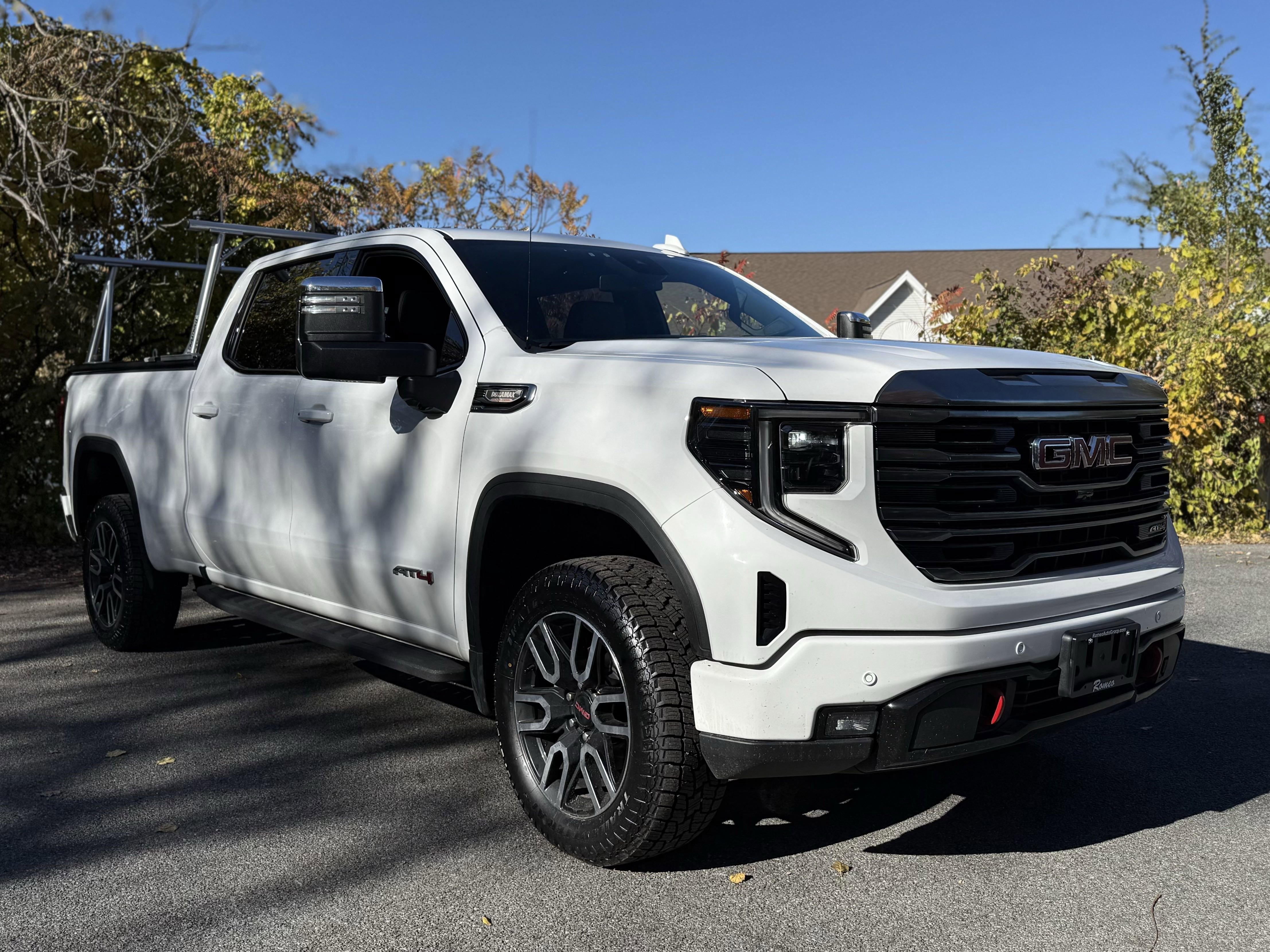 Used 2024 GMC Sierra 1500 AT4 w/ AT4 Premium Package image 13