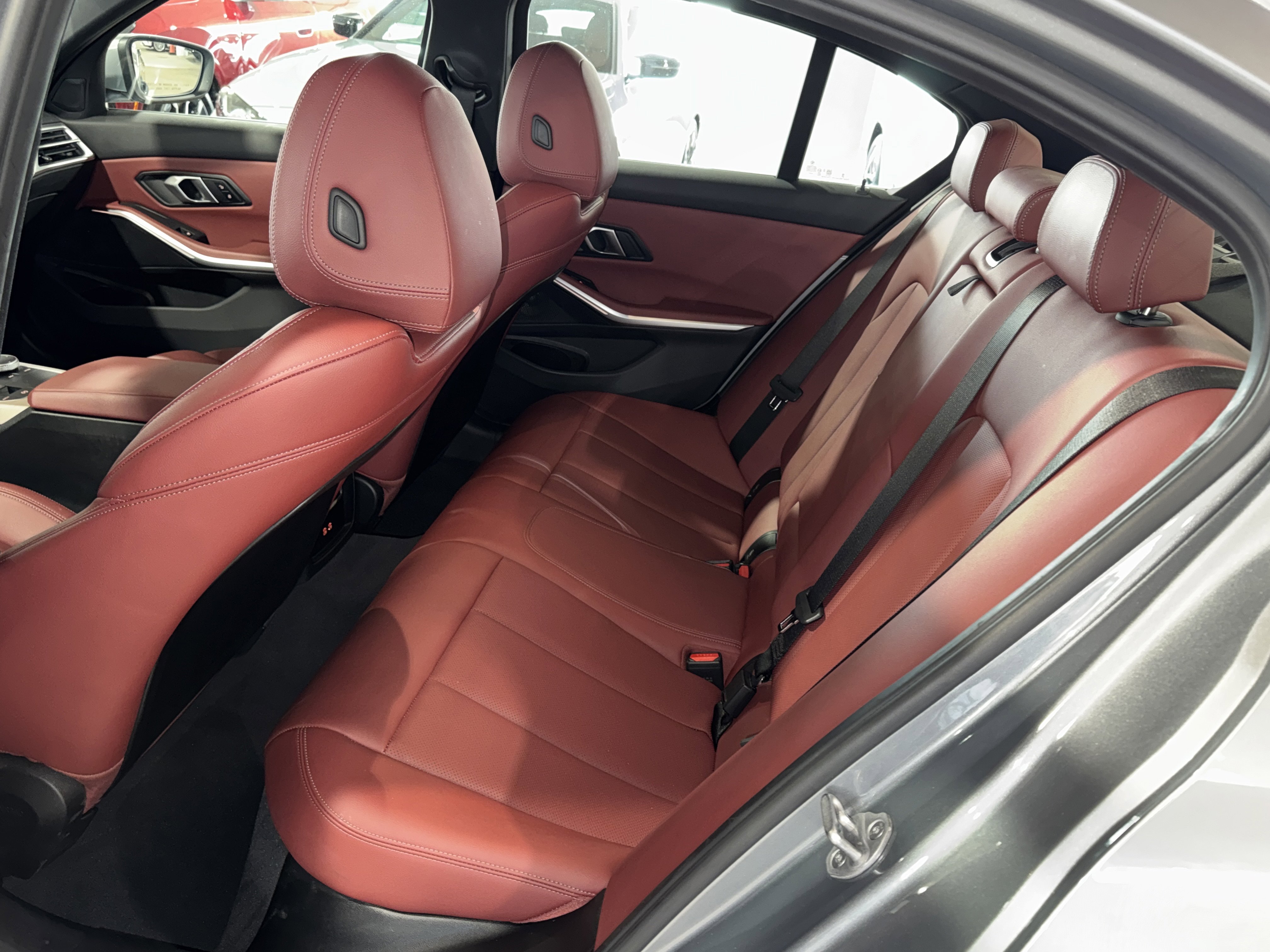 Certified 2025 BMW 330i Sedan image 15