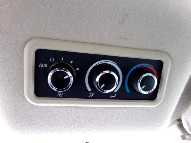 Used 2019 GMC Savana 3500 LS w/ Cold Climate Package image 24