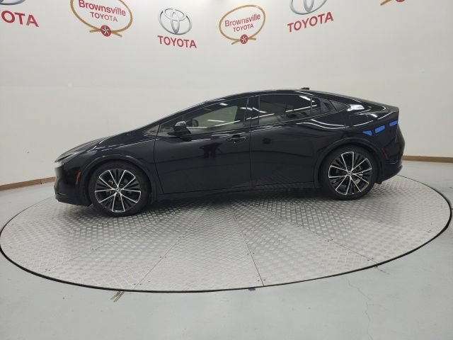 Used 2023 Toyota Prius XLE FWD image 5