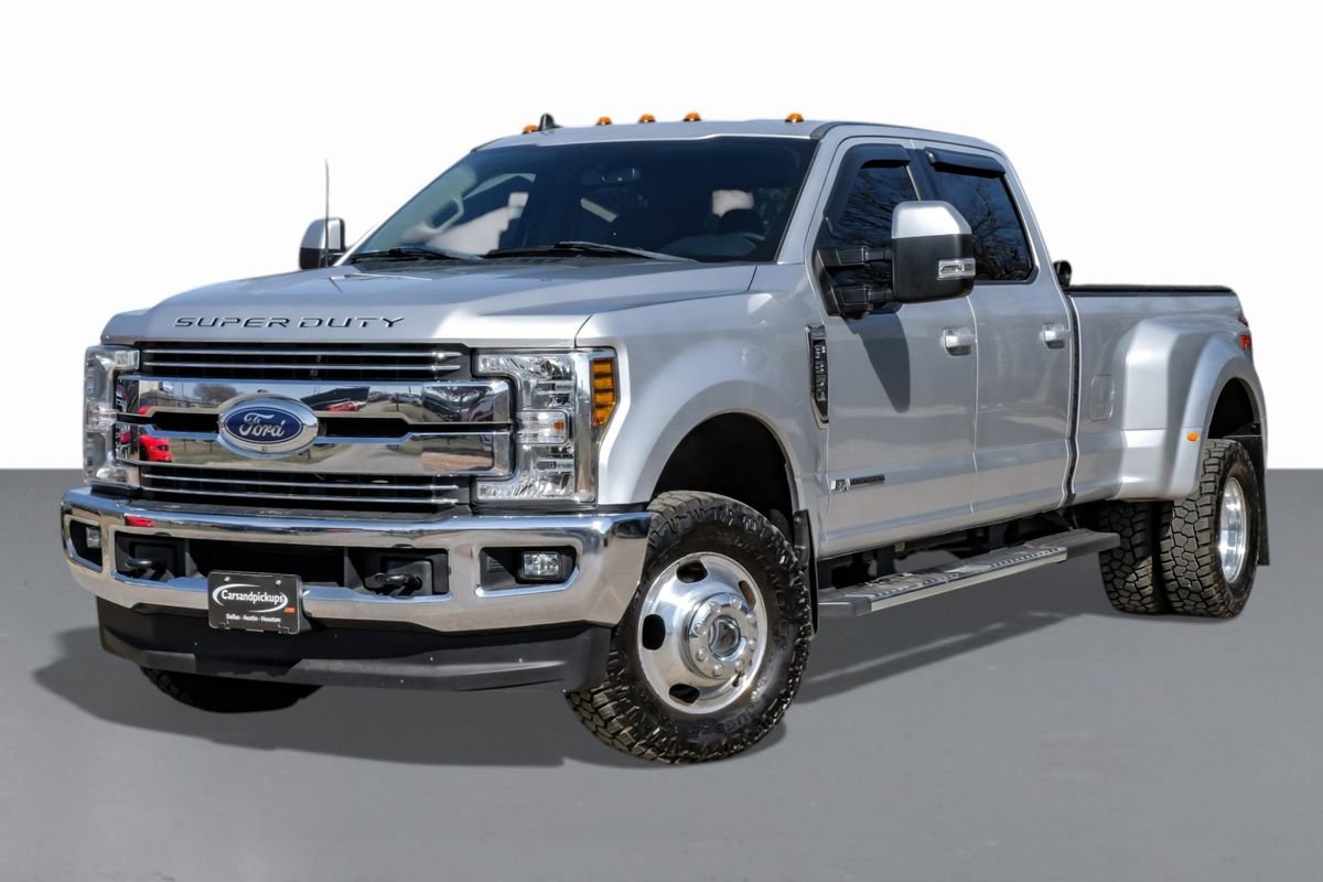 Used 2019 Ford F350 Lariat w/ Lariat Value Package image 4