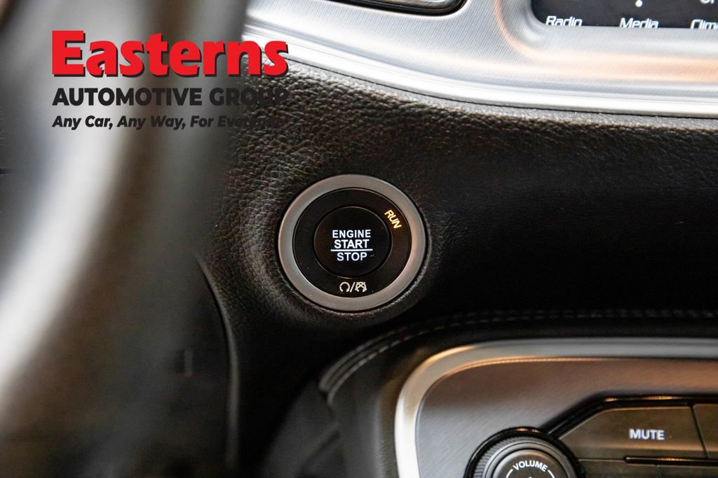 Used 2019 Dodge Challenger R/T Scat Pack RWD image 30