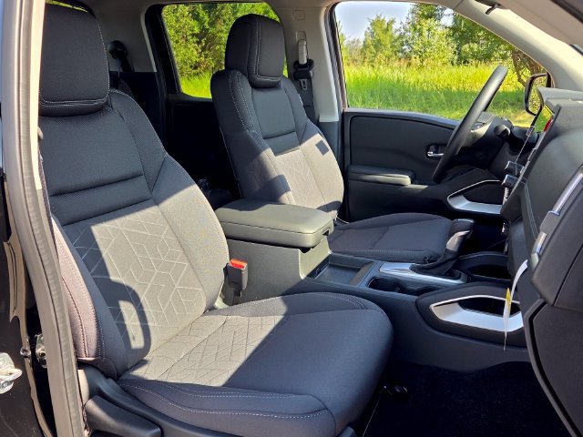 New 2027 Nissan Frontier SV RWD image 15