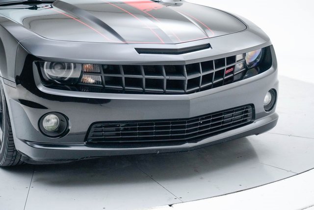Used 2011 Chevrolet Camaro SS w/ RS Package image 12