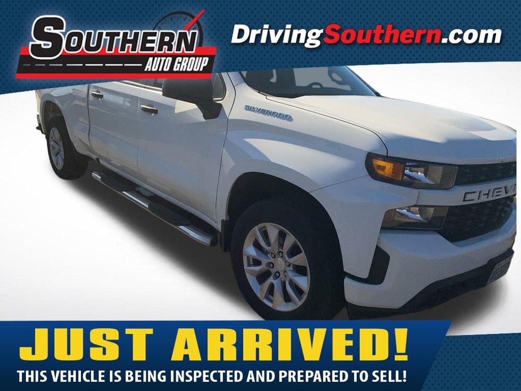Used 2021 Chevrolet Silverado 1500 Custom image 1