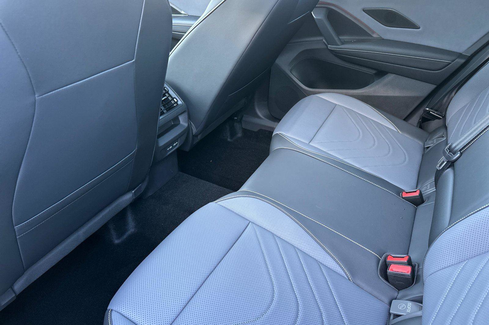 New 2026 Volkswagen Tiguan SE R-Line image 11