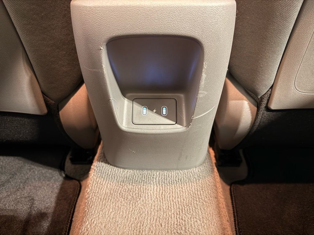 Used 2025 Hyundai Elantra SEL image 31