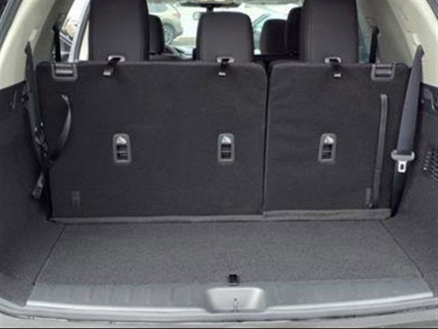 New 2025 Nissan Pathfinder S image 33