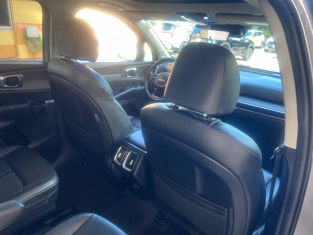 Certified 2024 Kia Sorento X-Line EX AWD/4WD image 16
