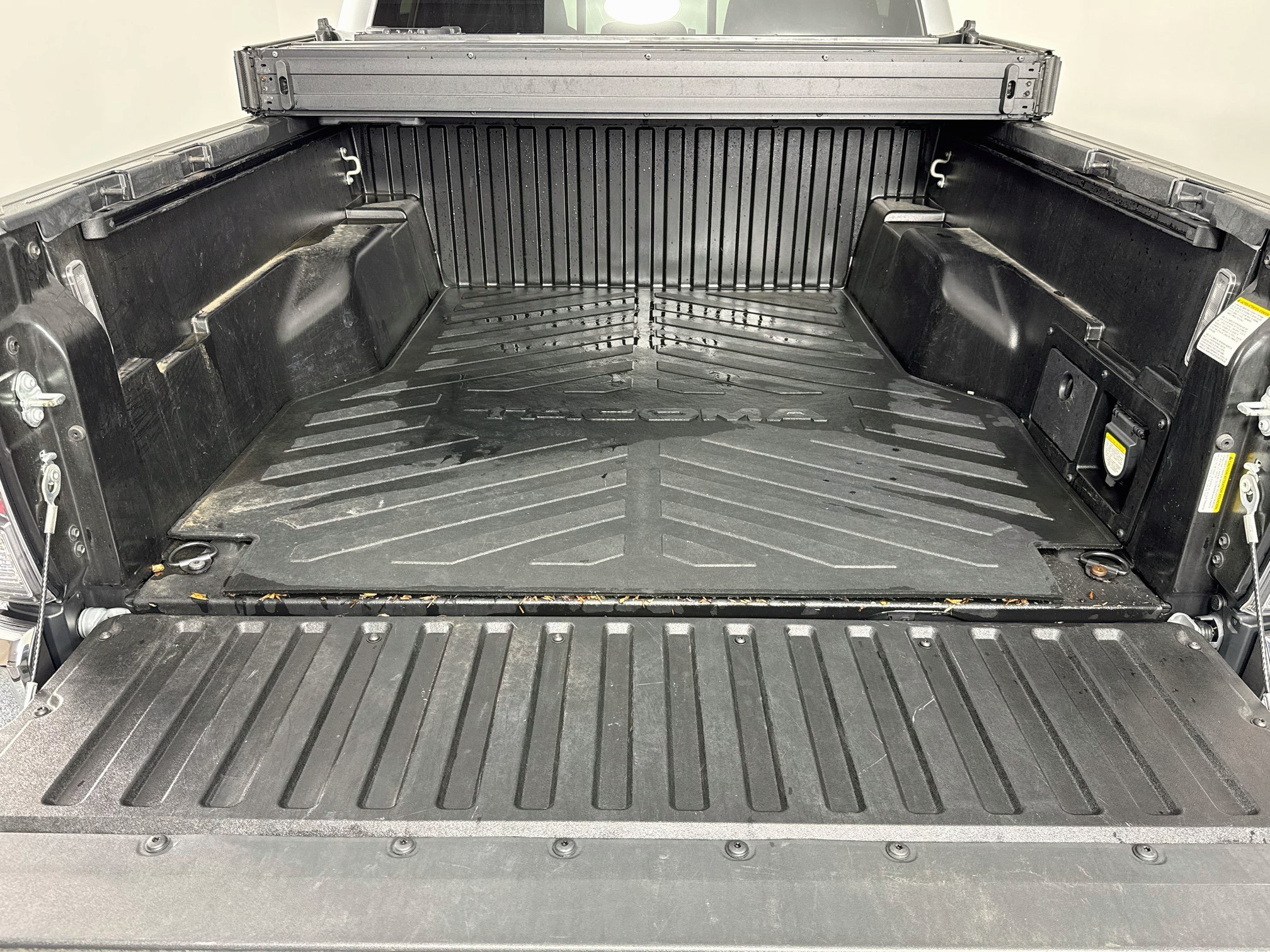 Used 2023 Toyota Tacoma TRD Off-Road AWD/4WD image 23