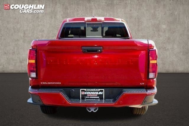 Used 2024 Chevrolet Colorado LT w/ LT Convenience Package AWD/4WD image 9