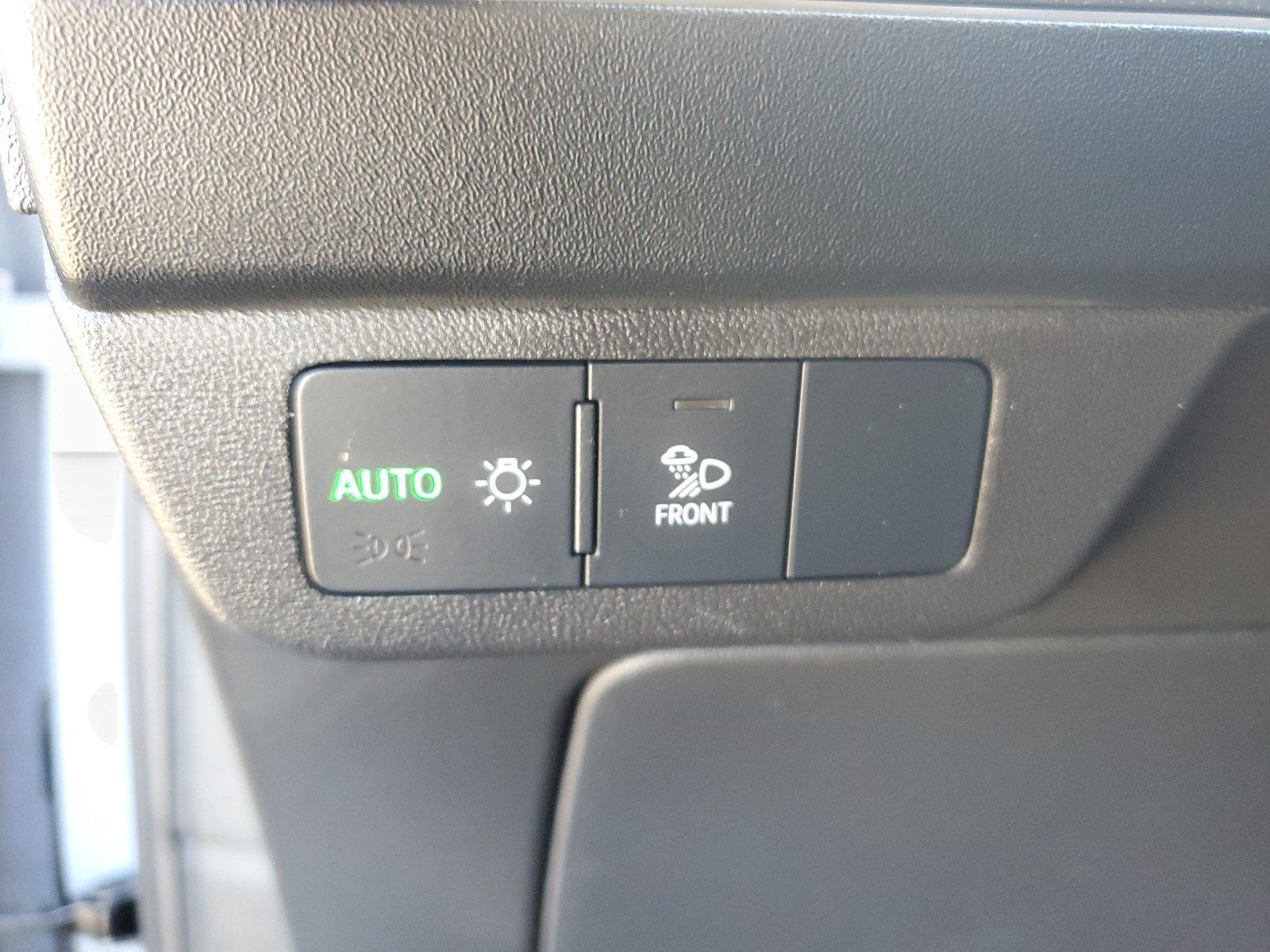 Used 2023 Audi Q4 e-tron Prestige AWD/4WD image 23