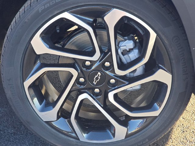 New 2026 Chevrolet Trax RS w/ Sunroof Package FWD image 9