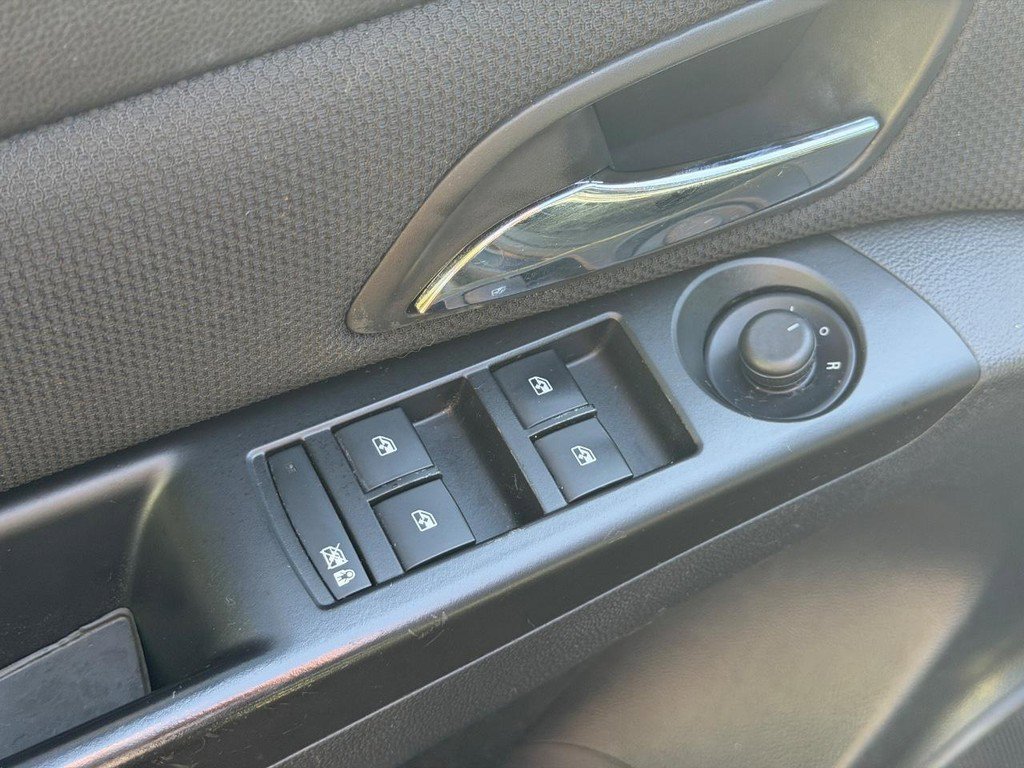 Used 2014 Chevrolet Cruze LT w/ RS Package FWD image 15