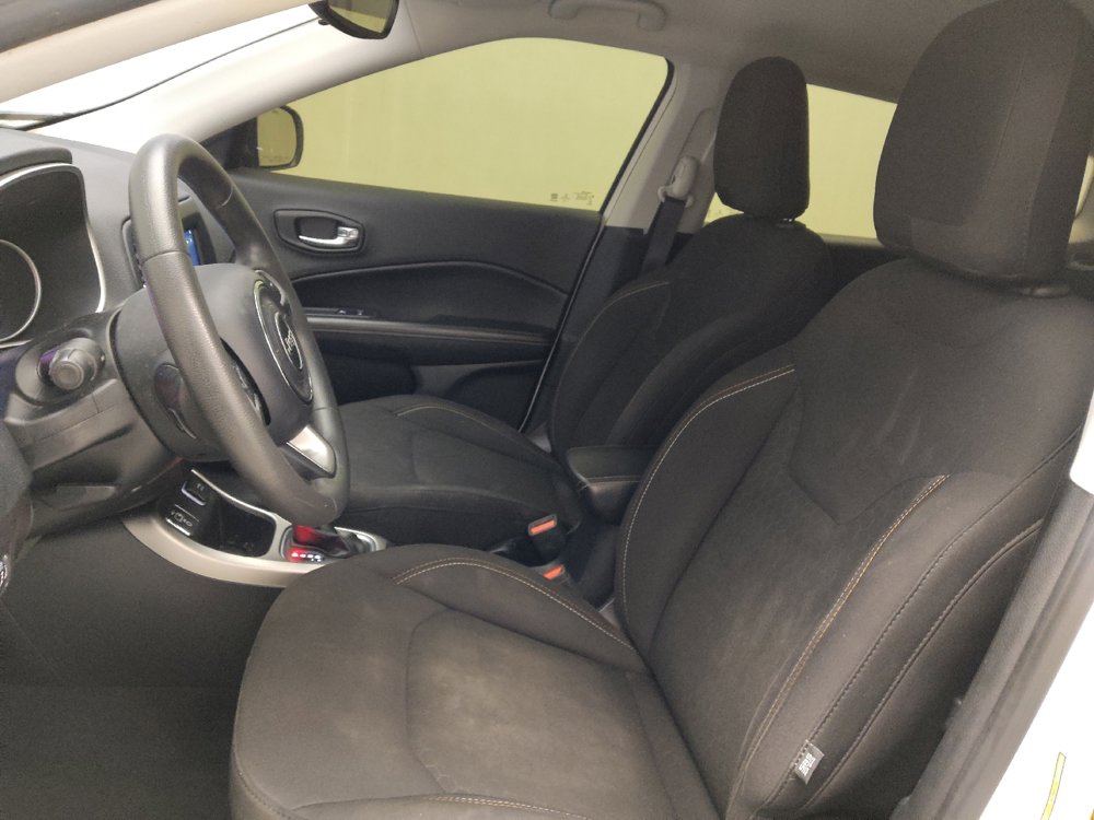 Used 2021 Jeep Compass Sport image 17