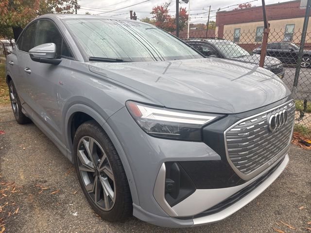 Used 2024 Audi Q4 e-tron Premium Plus w/ Premium Plus