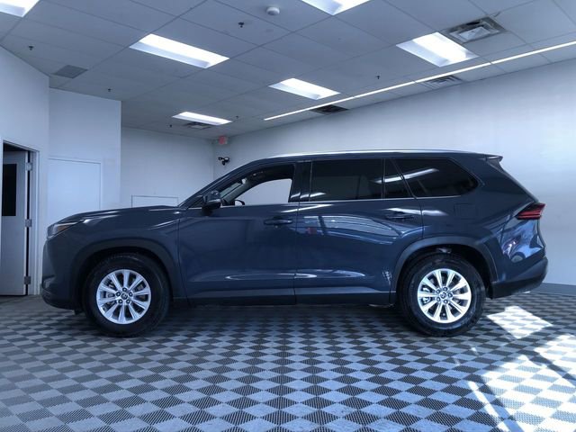 Used 2025 Toyota Grand Highlander AWD image 13
