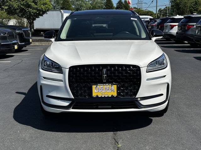 Certified 2023 Lincoln Corsair Reserve w/ Equipment Group 201A AWD/4WD image 2