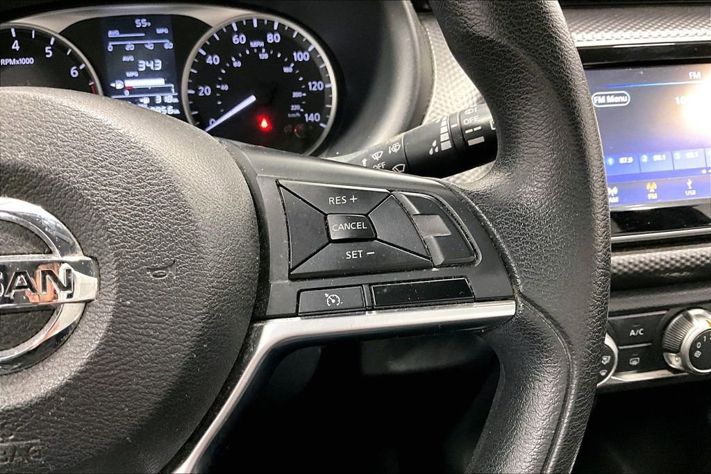 Used 2018 Nissan Kicks S image 24