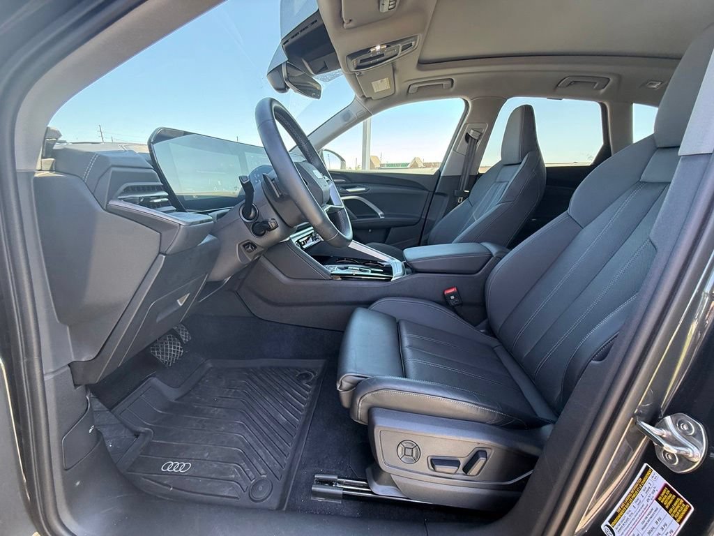 Used 2025 Audi Q5 Premium Plus w/ Premium Plus AWD/4WD image 30