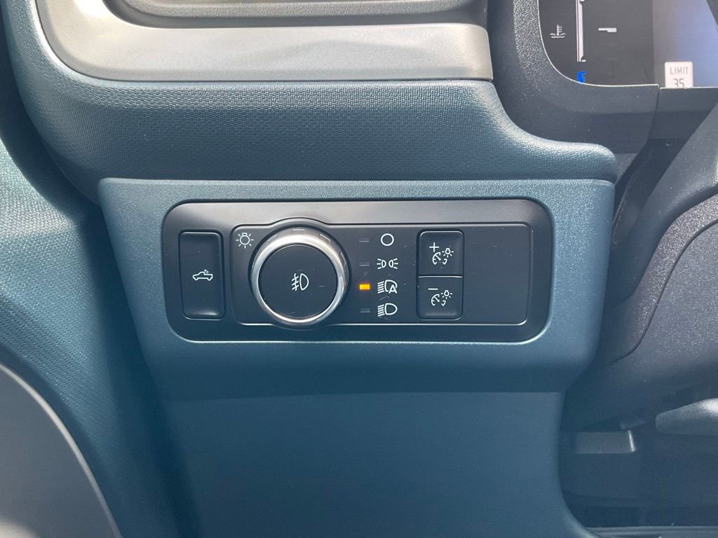 Used 2025 Ford Maverick Lobo image 47