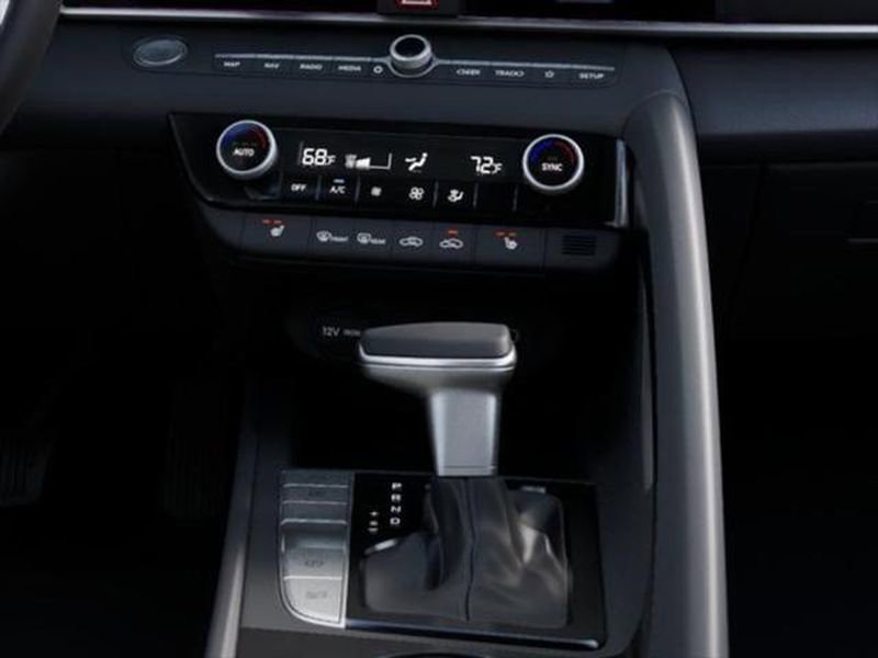 New 2026 Hyundai Elantra Limited image 16